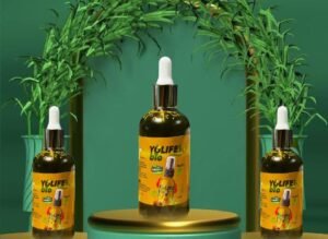 Huile de pousse et une baume nourrissante pour les cheveux